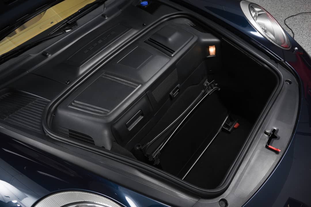 2012 Porsche 911 Carrera 4 — photo 35