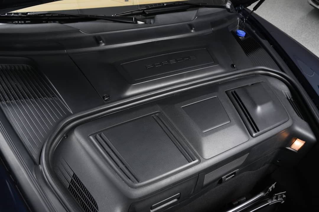 2012 Porsche 911 Carrera 4 — photo 36