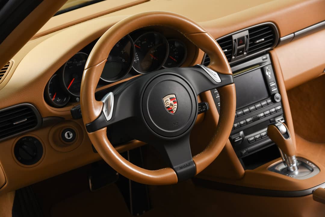 2012 Porsche 911 Carrera 4 — photo 6