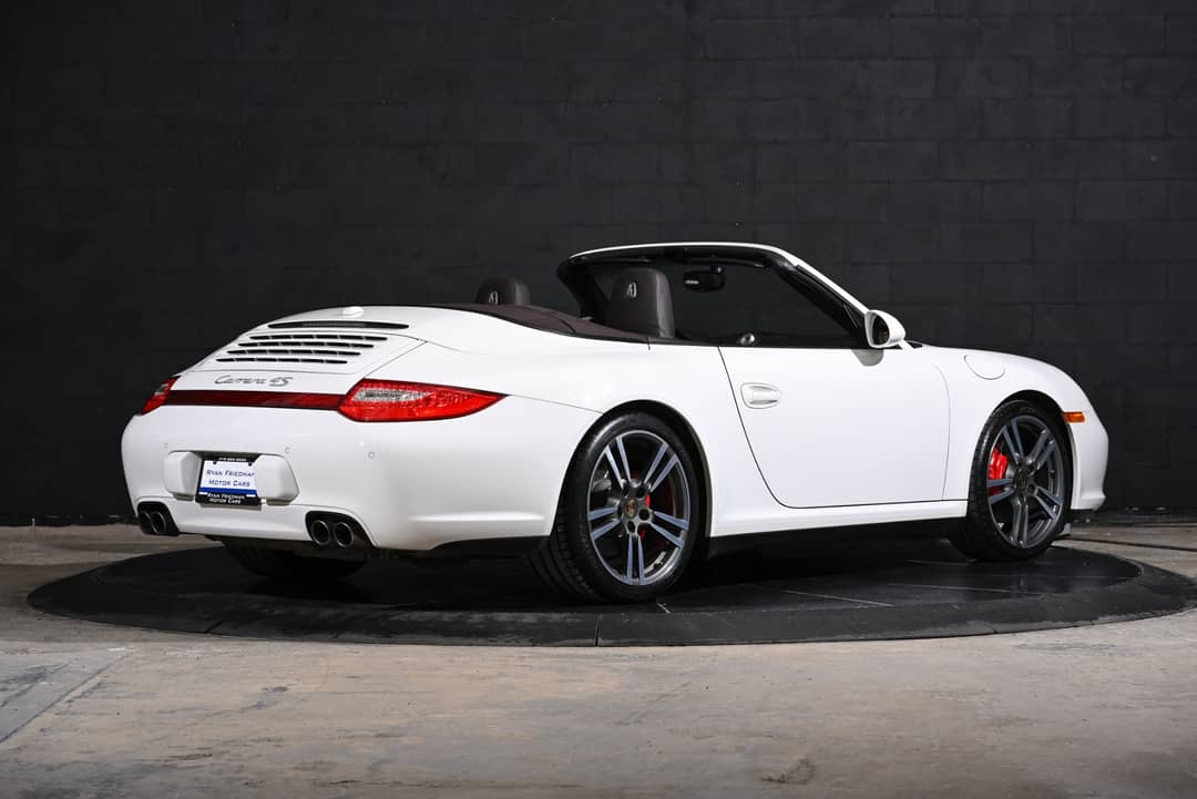 2012 Porsche 911 Carrera 4S — photo 3
