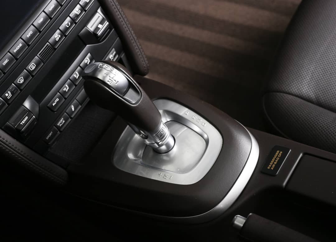 2012 Porsche 911 Carrera 4S — photo 5
