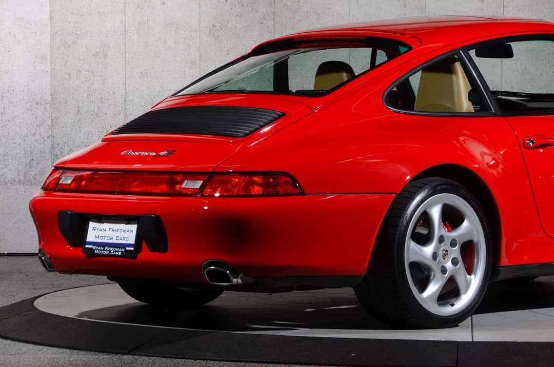 1996 Porsche 911 Carrera 4S — photo 32