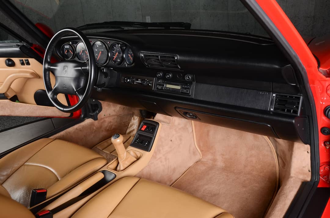 1996 Porsche 911 Carrera 4S — photo 35