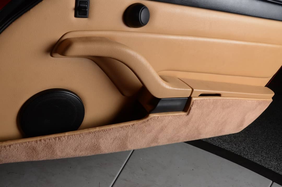 1996 Porsche 911 Carrera 4S — photo 39