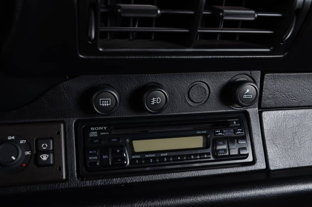 1996 Porsche 911 Carrera 4S — photo 40