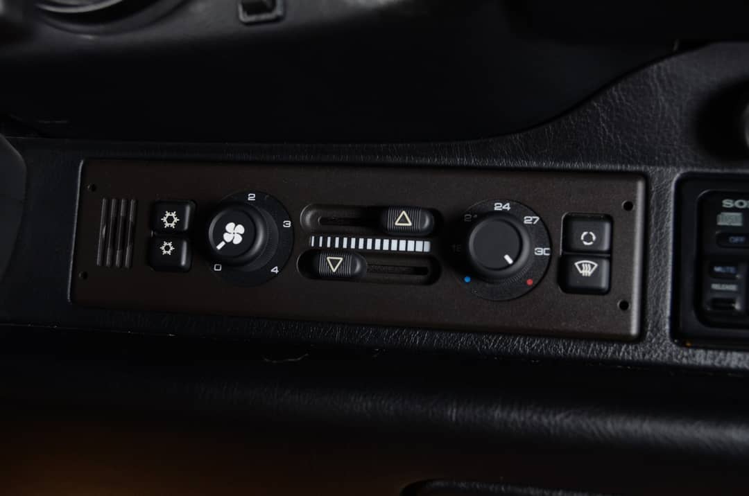 1996 Porsche 911 Carrera 4S — photo 41