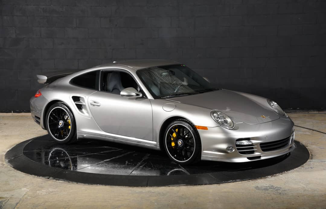 2013 Porsche 911 Turbo S — photo 2