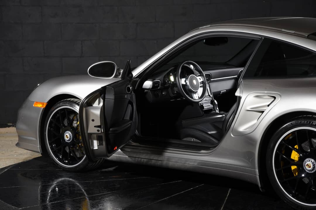 2013 Porsche 911 Turbo S — photo 37