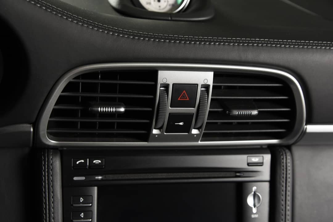 2013 Porsche 911 Turbo S — photo 45