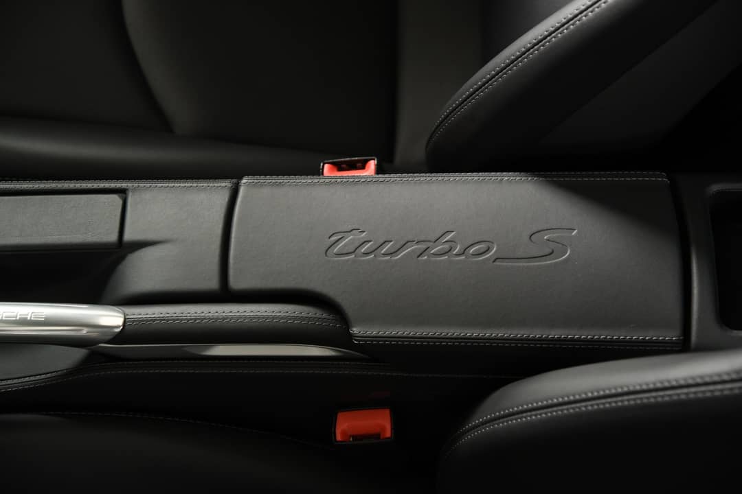 2013 Porsche 911 Turbo S — photo 49