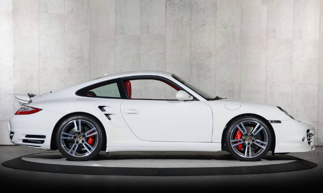 2013 Porsche 911 Turbo — photo 2