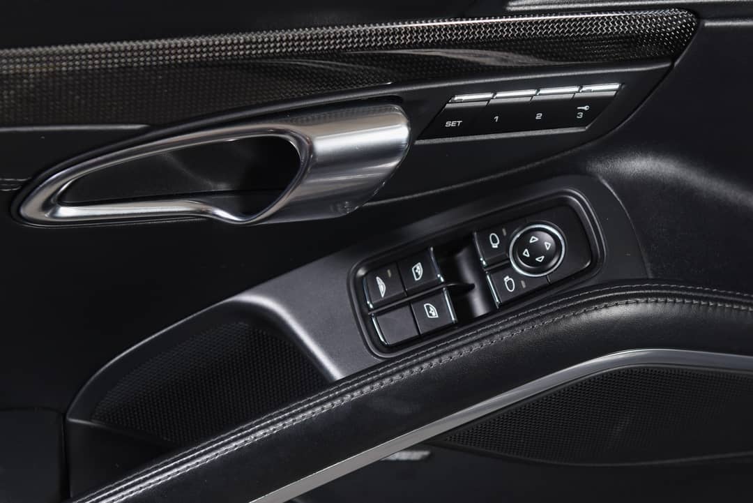 2014 Porsche 911 Carrera S — photo 28