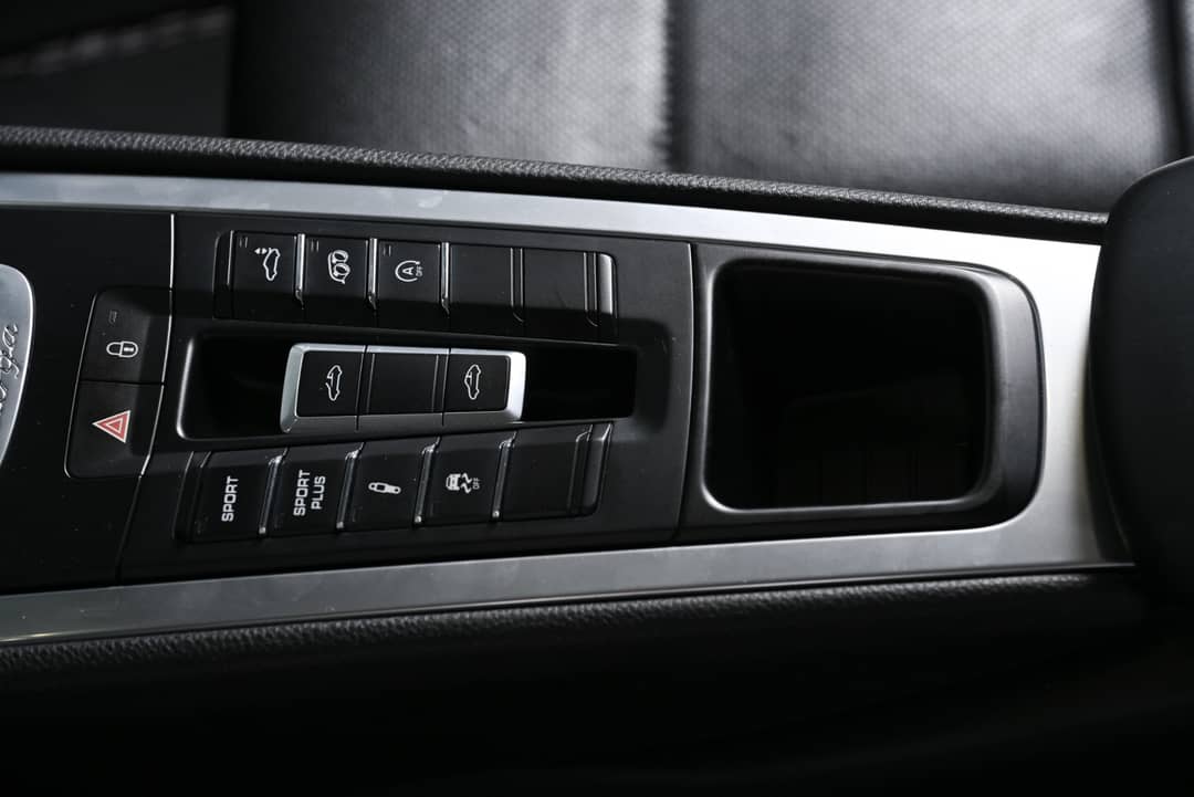 2014 Porsche 911 Targa 4S — photo 22