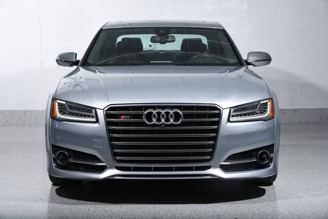 2015 Audi S8 4.0T quattro — photo 10
