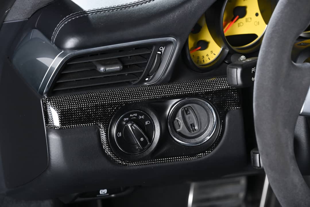 2015 Porsche 911 Turbo S — photo 19
