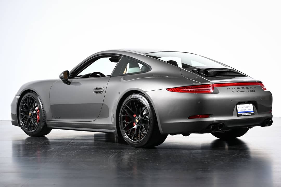 2015 Porsche 911 Carrera 4 GTS — photo 2