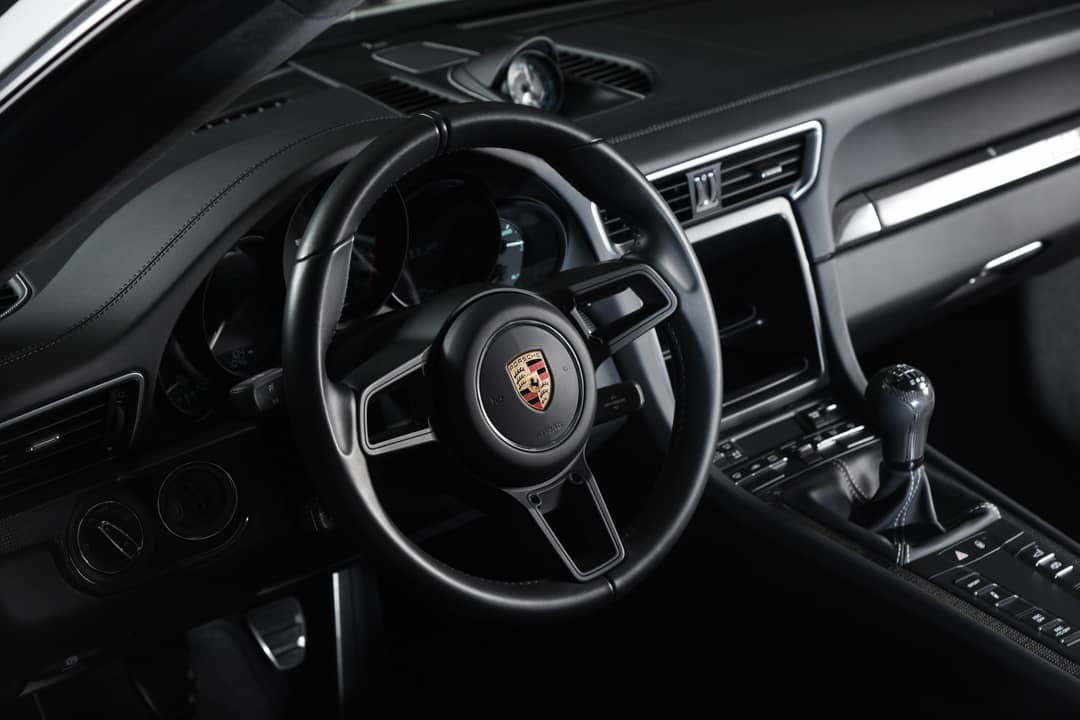 2016 Porsche 911 R — photo 5