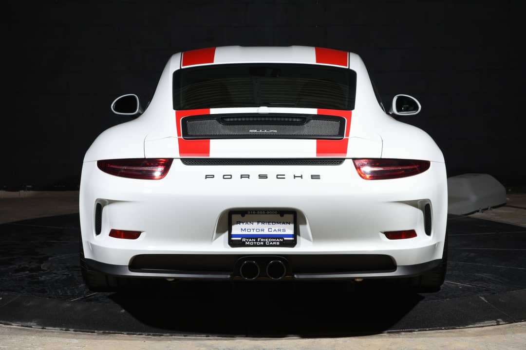 2016 Porsche 911 R — photo 17