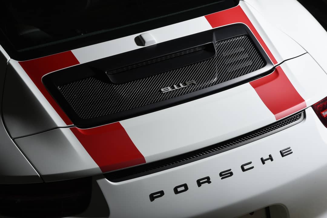 2016 Porsche 911 R — photo 28