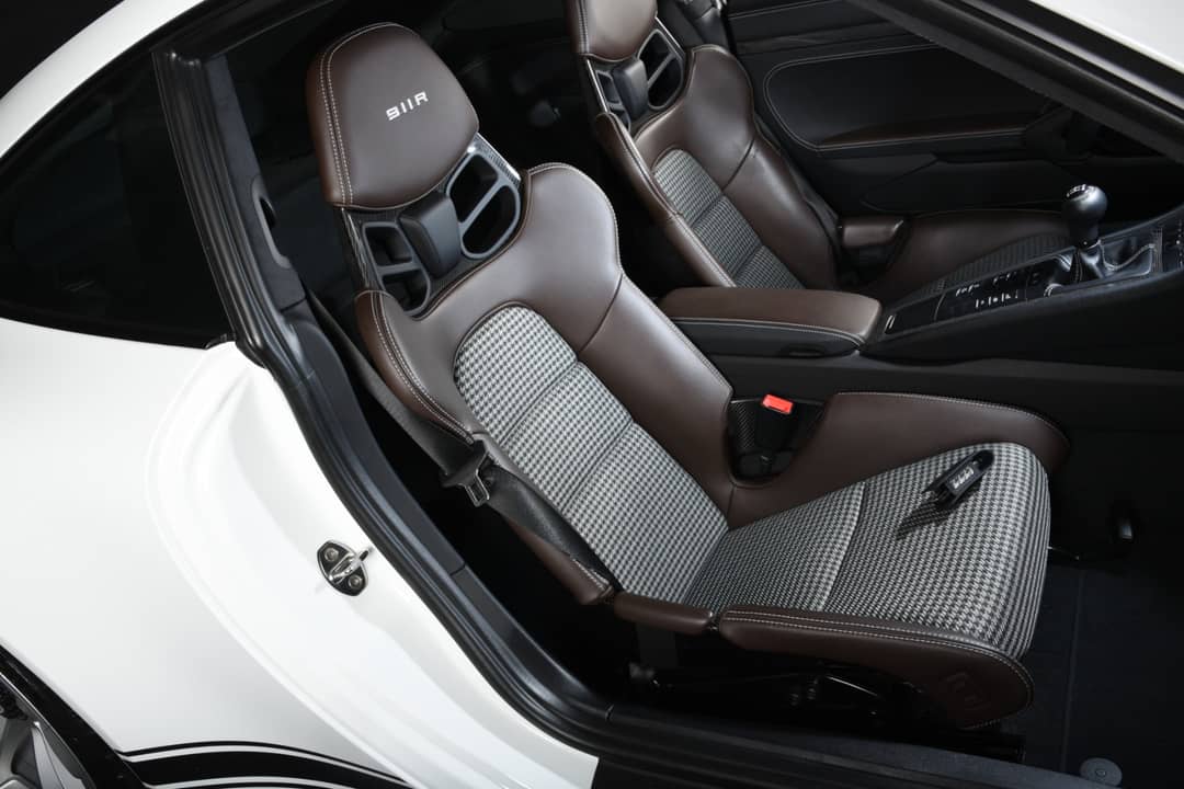 2016 Porsche 911 R — photo 42