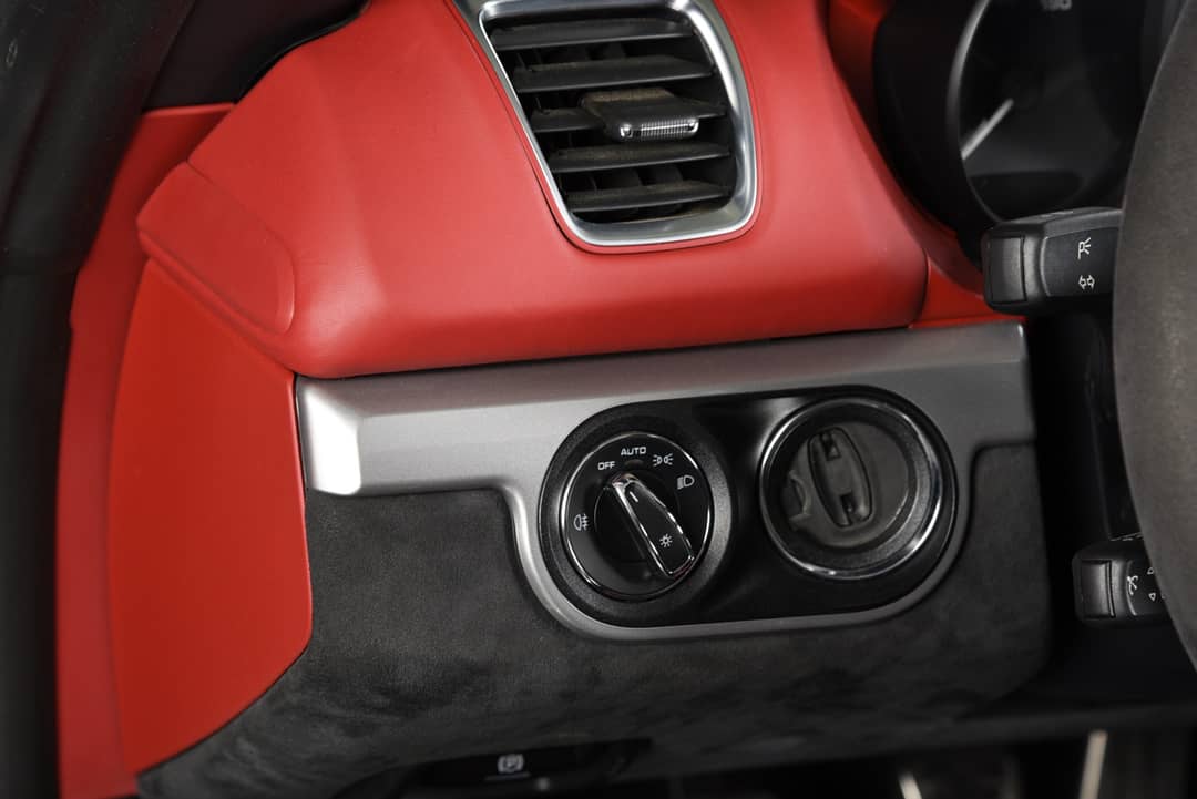 2016 Porsche Boxster Spyder — photo 25