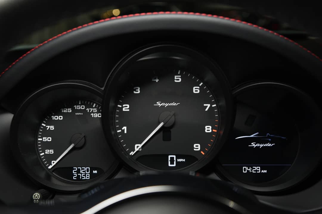 2016 Porsche Boxster Spyder — photo 9