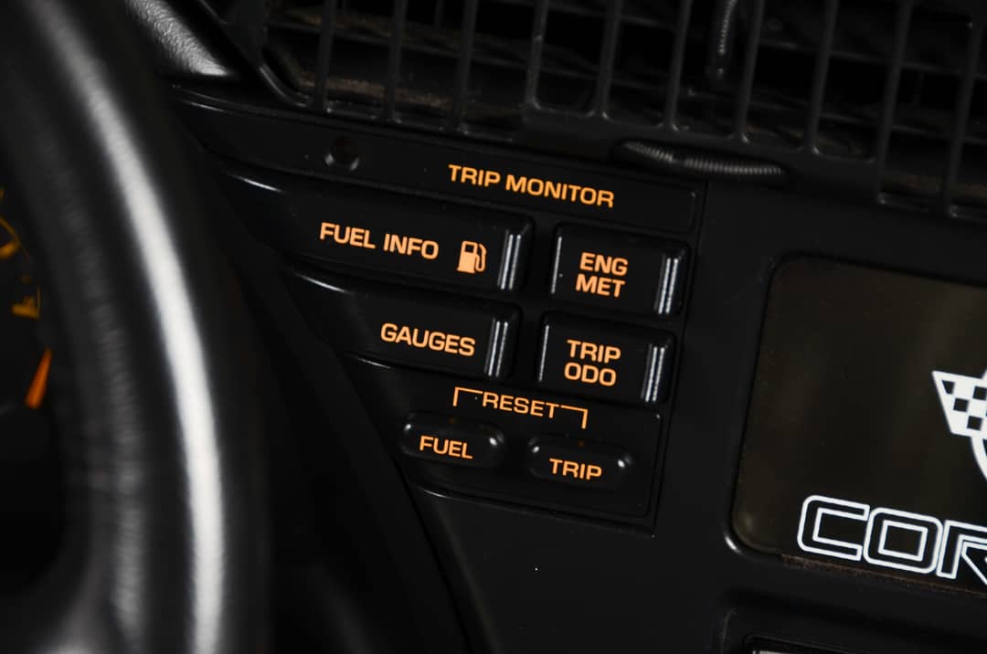 1993 Chevrolet Corvette — photo 32