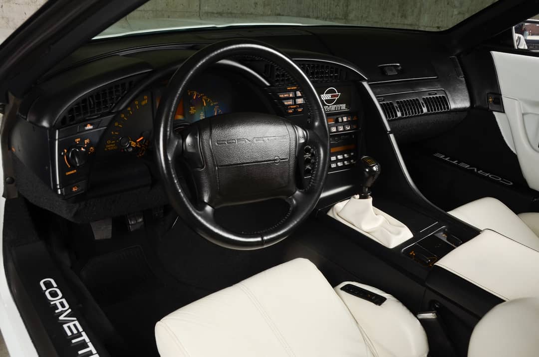 1993 Chevrolet Corvette — photo 34
