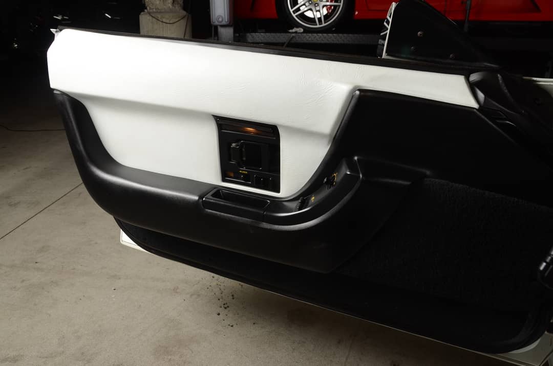 1993 Chevrolet Corvette — photo 37