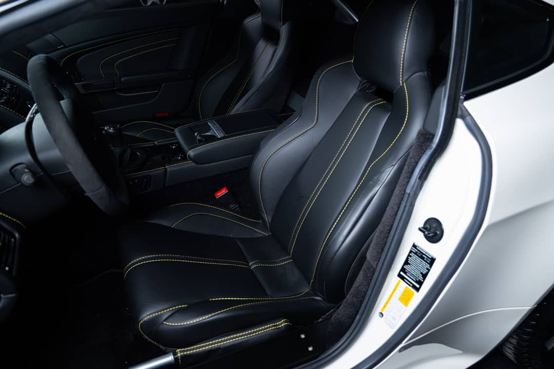 2017 Aston Martin V12 Vantage S — photo 5