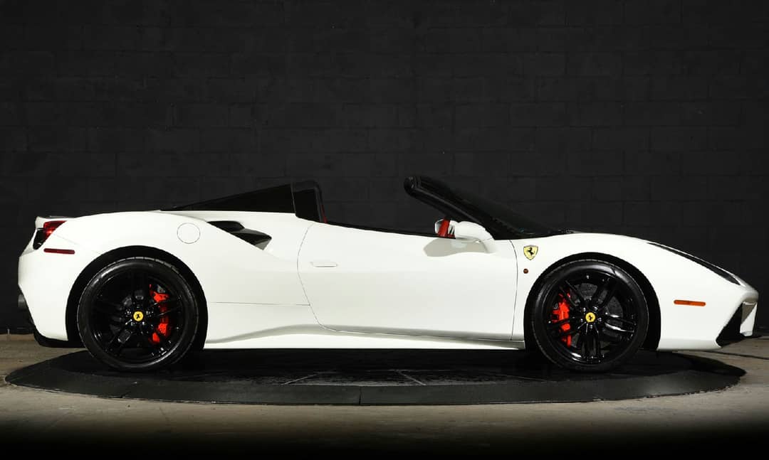 2017 Ferrari 488 Spider — photo 1