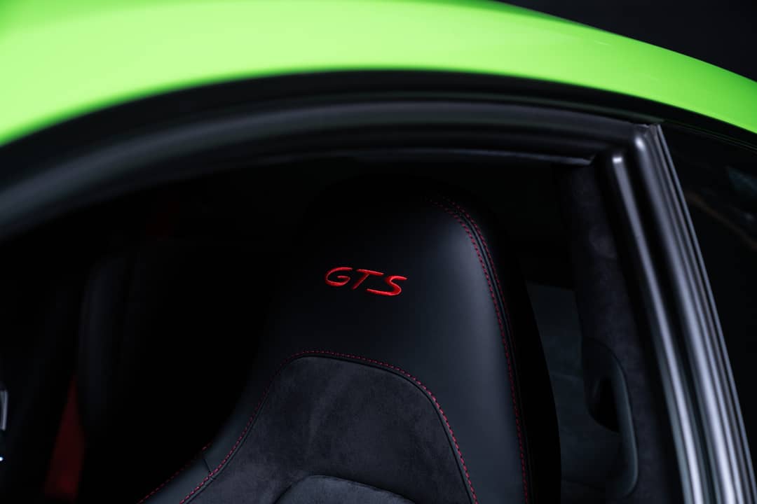 2018 Porsche 911 Carrera GTS — photo 10