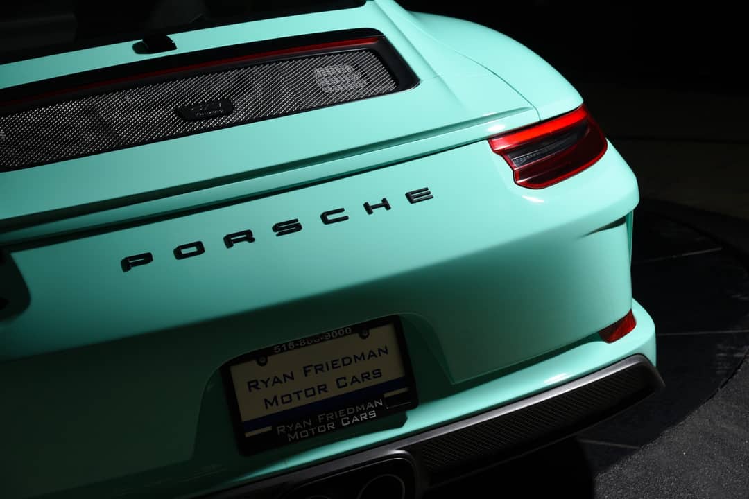 2018 Porsche 911 GT3 Touring — photo 15