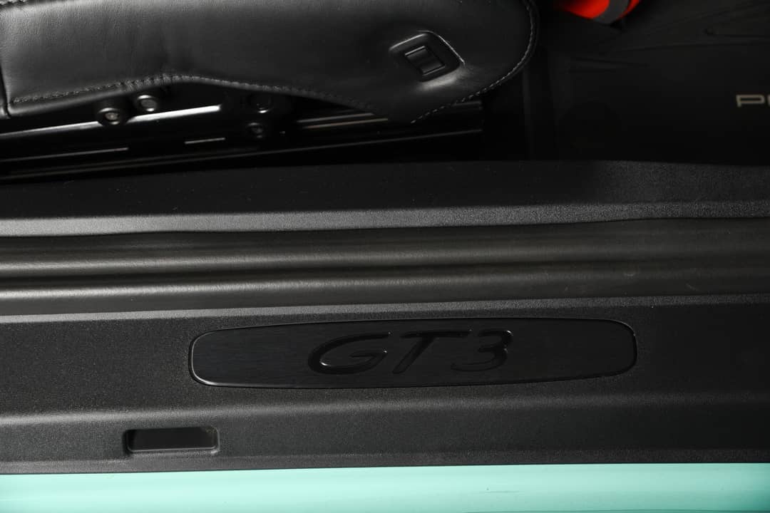 2018 Porsche 911 GT3 Touring — photo 30