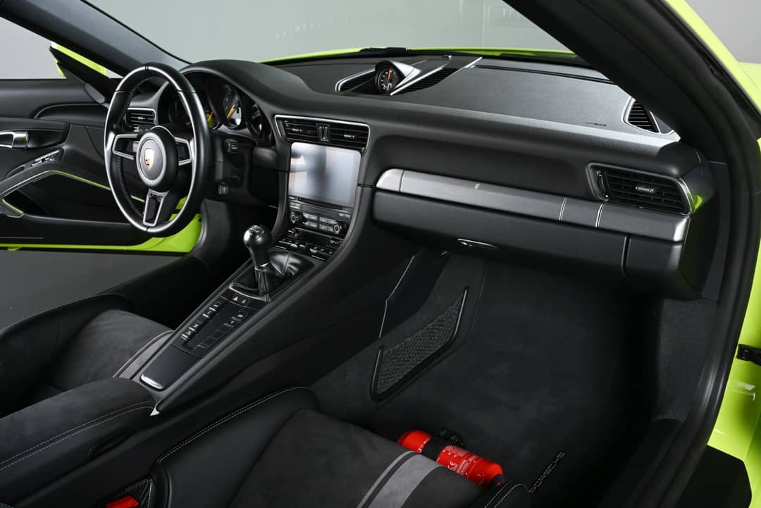 2018 Porsche 911 GT3 — photo 13