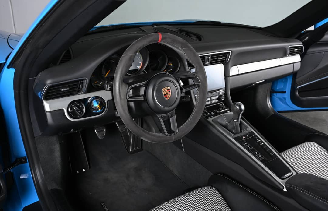 2018 Porsche 911 GT3 — photo 15