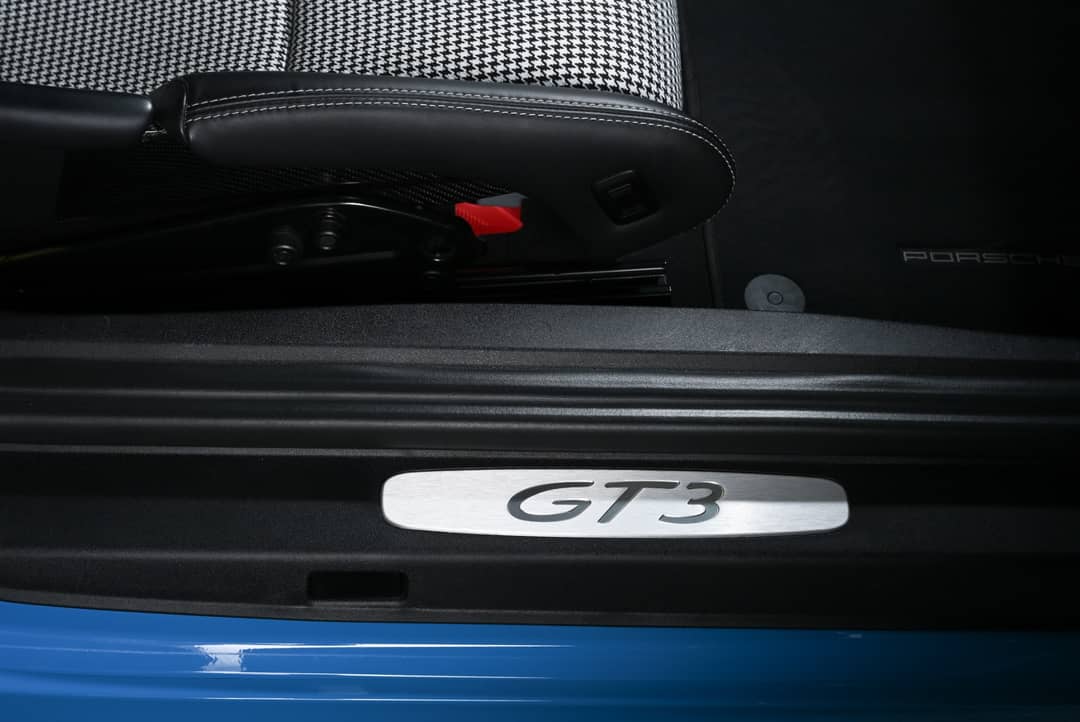 2018 Porsche 911 GT3 — photo 25