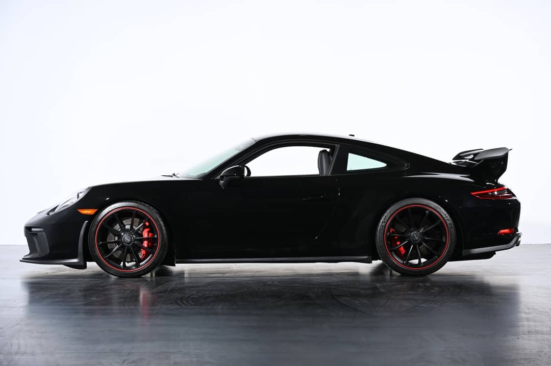 2018 Porsche 911 GT3 — photo 13