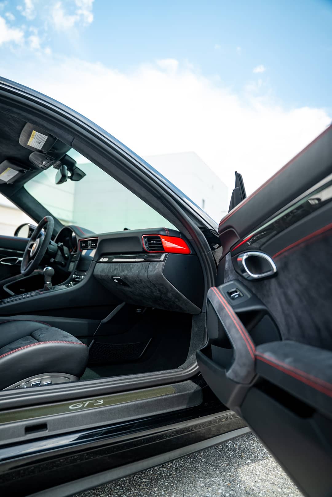 2018 Porsche 911 GT3 — photo 40