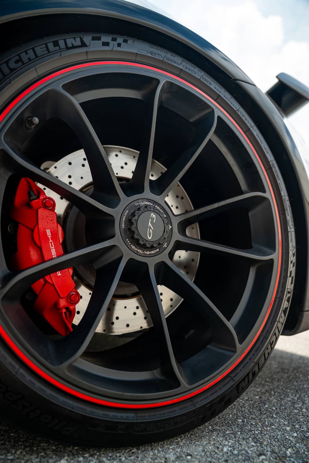 2018 Porsche 911 GT3 — photo 57