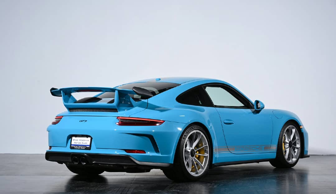 2018 Porsche 911 GT3 — photo 3