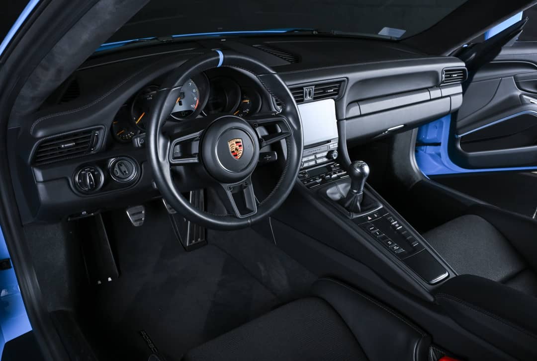 2018 Porsche 911 GT3 Touring — photo 14
