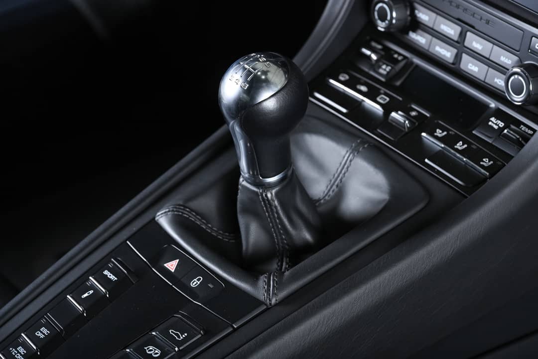 2018 Porsche 911 GT3 Touring — photo 15