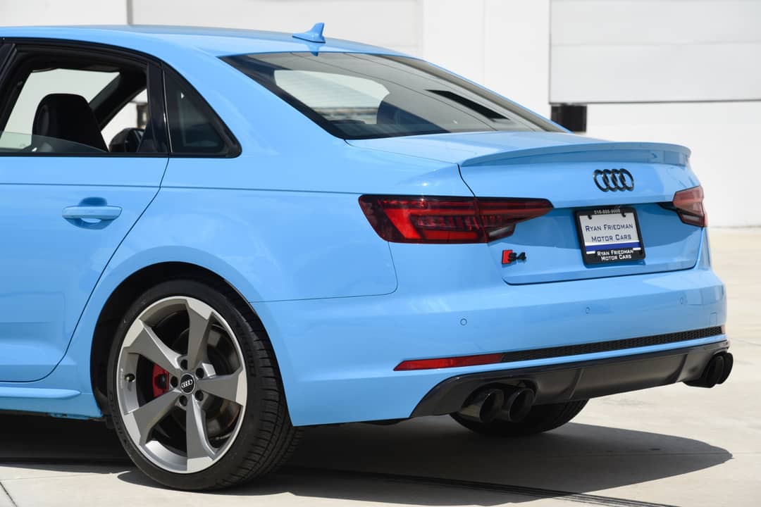 2019 Audi S4 3.0T quattro Prestige — photo 23