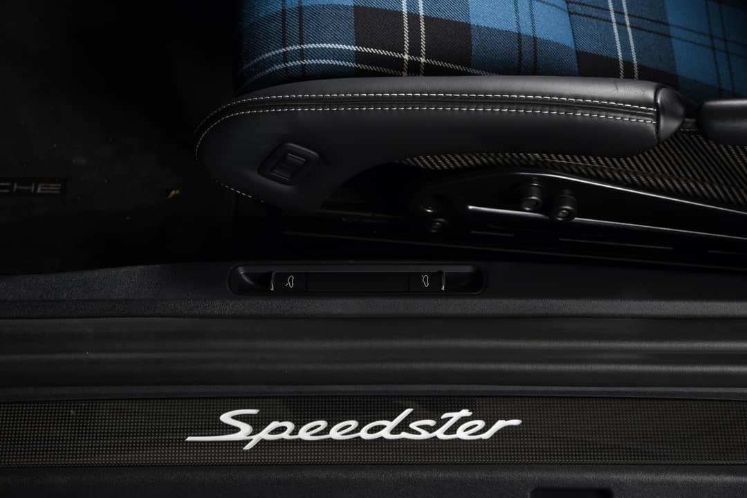 2019 Porsche 911 Speedster — photo 24