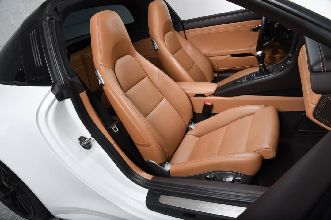 2019 Porsche 911 Targa 4 GTS — photo 17