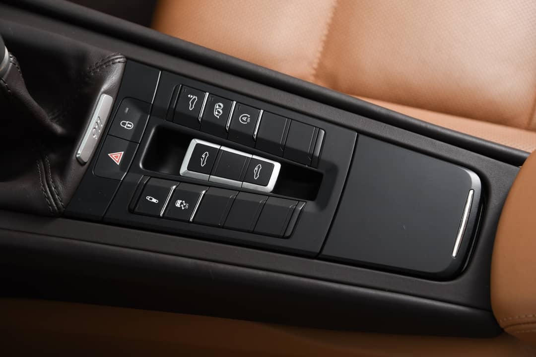 2019 Porsche 911 Targa 4 GTS — photo 21