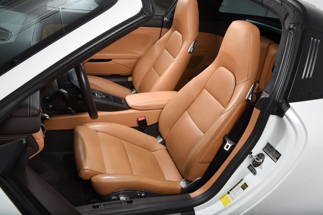 2019 Porsche 911 Targa 4 GTS — photo 6
