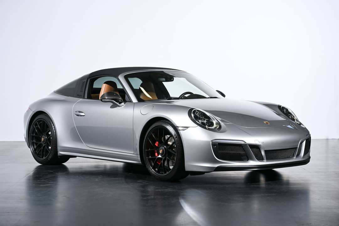 2019 Porsche 911 Targa 4 GTS — photo 25