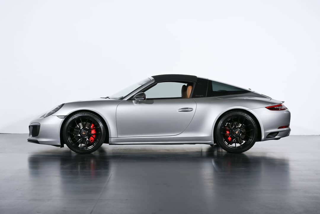 2019 Porsche 911 Targa 4 GTS — photo 27